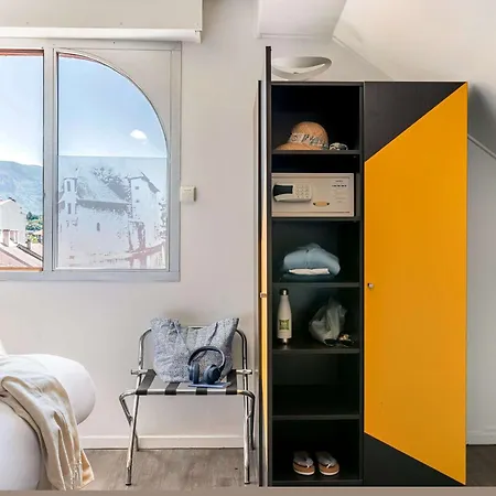 Ibis Styles Centre Gare Hotell 3*