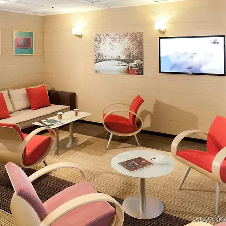 Ibis Styles Centre Gare Hotell 3*